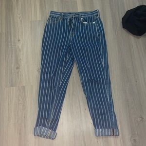 American eagle stripped jeans